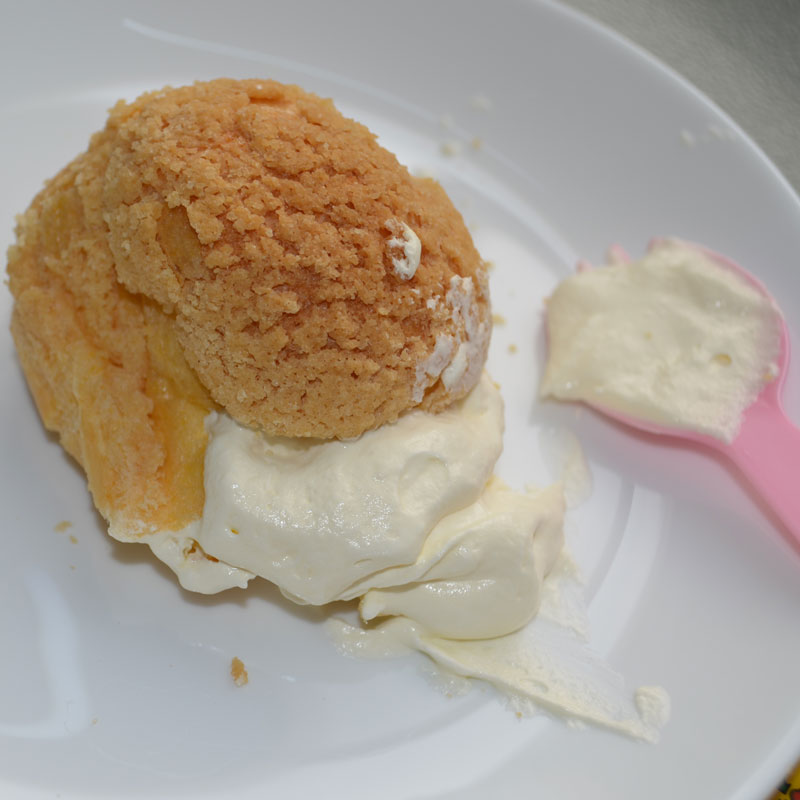 Allwch Chi Ddefnyddio Hufeniwr Coffi Di-Laeth ar gyfer Pwdinau Fel Pwdinau a Chwstard